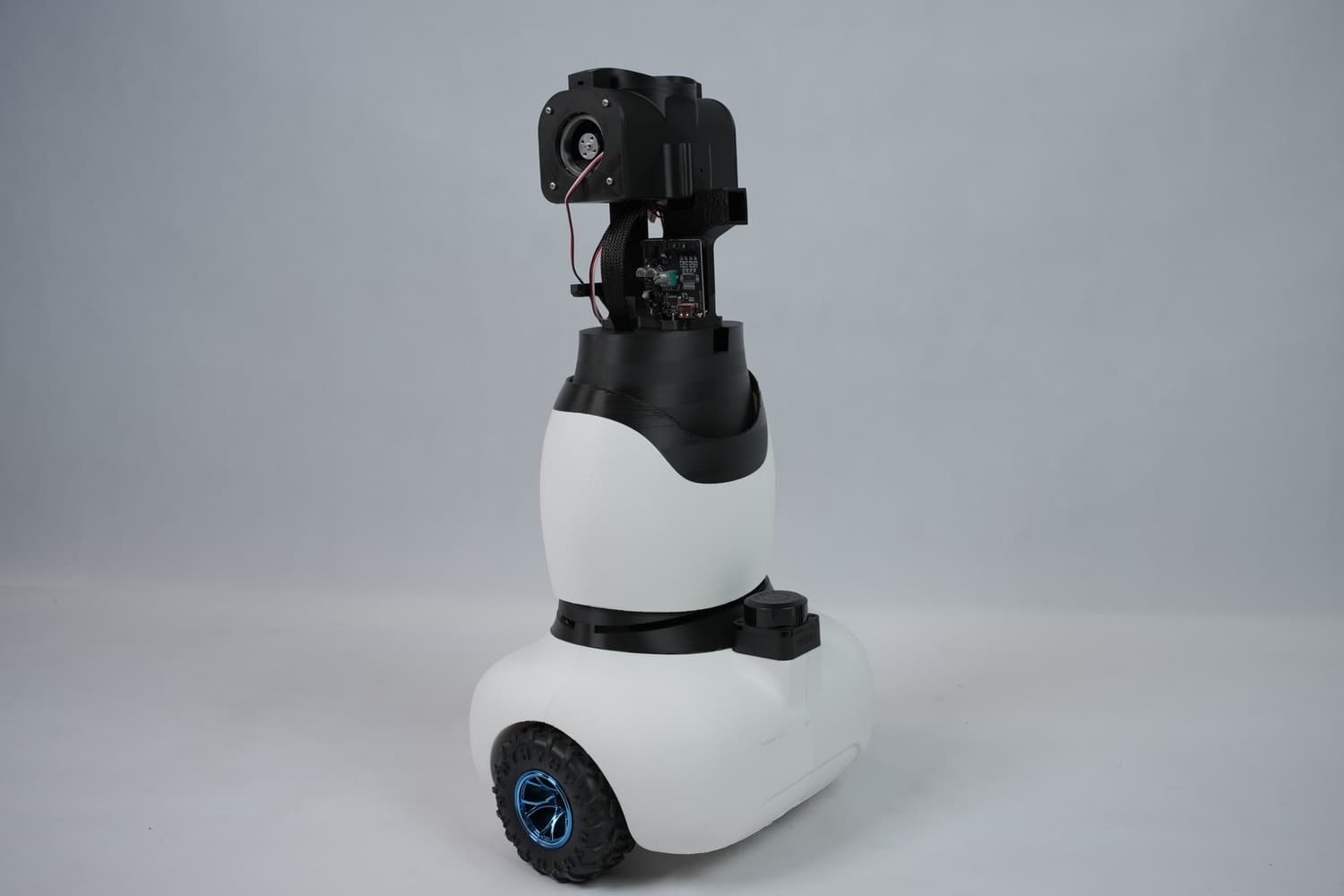 image of center joint fixed side view